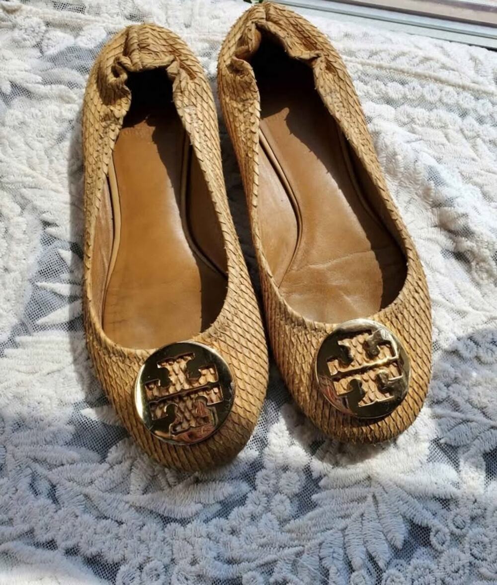 Tory Burch Reva Beige snake texture leather ballet size 7